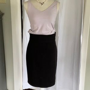 Agnes b Black Pencil skirt with waistband. Size 2 (US 6-8)